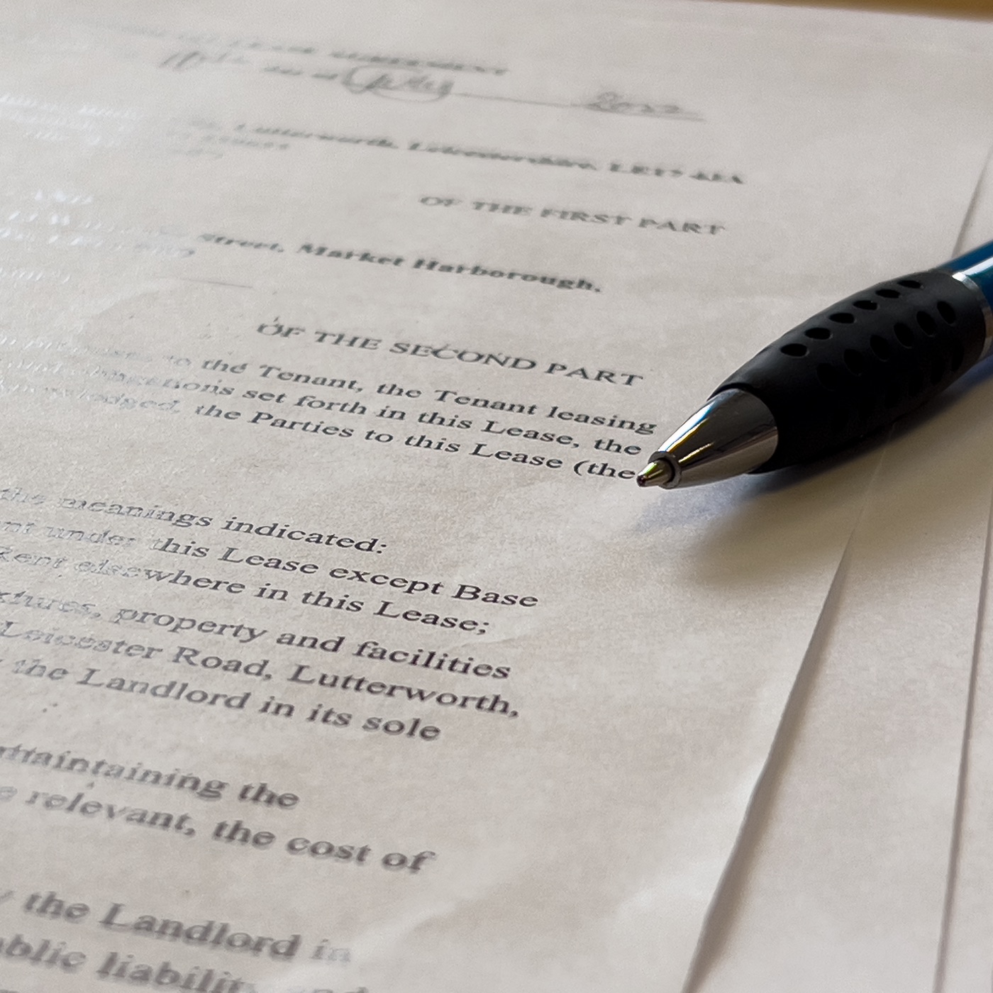 Signing a tenancy agreement and keeping the let compliant